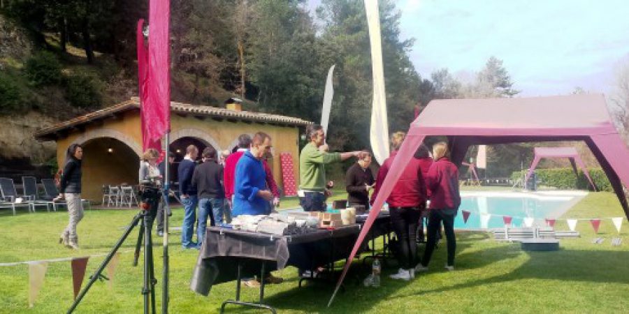 El evento de Team Building del vehículo loco